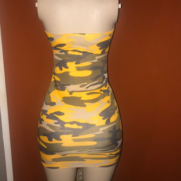 Dress - Picture 2 of 3